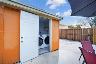 3427 NW 196th Ln, Miami Gardens, FL 33056 - Photo 31