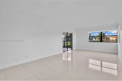 220 Lakeview Dr #113, Weston, FL 33326 - Photo 9