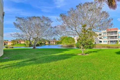 220 Lakeview Dr #113, Weston, FL 33326 - Photo 31