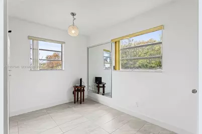 1220 SW 5th St #21, Miami, FL 33135 - Photo 5