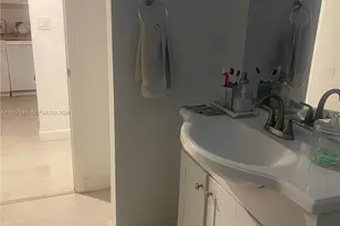 10525 SW 112th Ave, Miami, FL 33176 - Photo 9