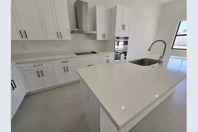 19534 SW 324 St, Homestead, FL 33030 - Photo 7