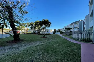 4910 NW 79th Ave, Doral, FL 33166 - Photo 37