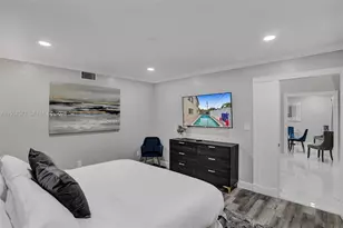 466 NE 8th Ave, Deerfield Beach, FL 33441 - Photo 9