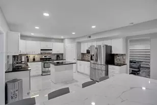 466 NE 8th Ave, Deerfield Beach, FL 33441 - Photo 21