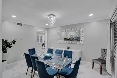 466 NE 8th Ave, Deerfield Beach, FL 33441 - Photo 11