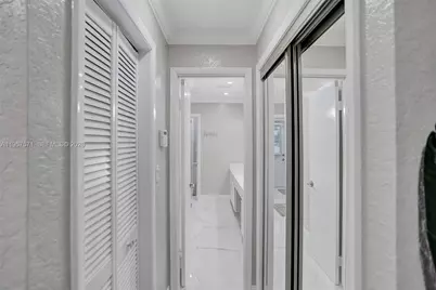 466 NE 8th Ave, Deerfield Beach, FL 33441 - Photo 45