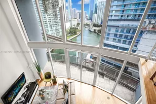 690 SW 1st Ct, Miami, FL 33130 - Photo 17