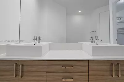 2784 SW 34th Ave, Miami, FL 33133 - Photo 23