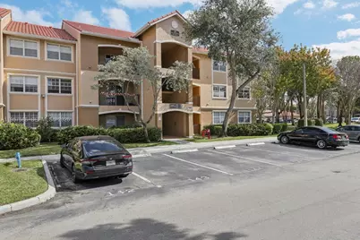 11600 SW 2nd St #18208, Pembroke Pines, FL 33025 - Photo 1