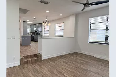 9151 Orchid Tree Ln #131, Pembroke Pines, FL 33024 - Photo 9