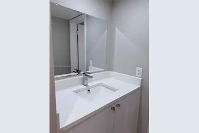 2324 S Cypress Bend Dr #117, Pompano Beach, FL 33069 - Photo 9