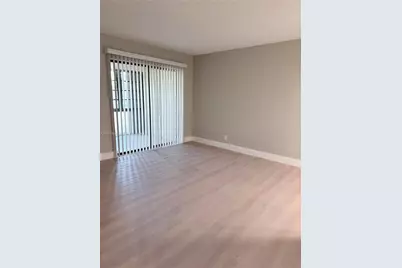 2324 S Cypress Bend Dr #117, Pompano Beach, FL 33069 - Photo 5