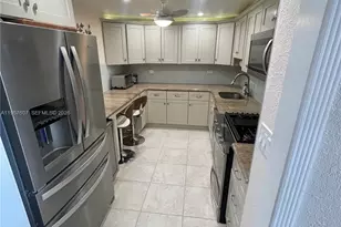 [Address not provided], Hallandale Beach, FL 33009 - Photo 19