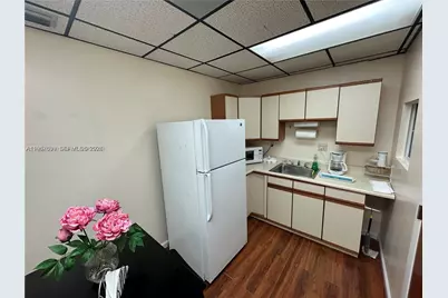 6187 NW 167th St #H18, Hialeah, FL 33015 - Photo 13