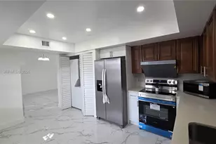 7085 W Sunrise Blvd, Plantation, FL 33313 - Photo 21