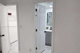 7085 W Sunrise Blvd, Plantation, FL 33313 - Photo 5