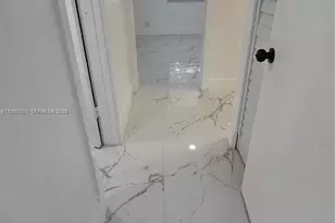 7085 W Sunrise Blvd, Plantation, FL 33313 - Photo 7