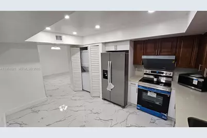 7085 W Sunrise Blvd #7085, Plantation, FL 33313 - Photo 9