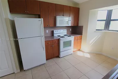 22901 SW 88th Pl #304, Cutler Bay, FL 33190 - Photo 5