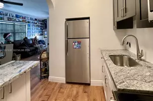 2463 Pine Tree Dr, Miami Beach, FL 33140 - Photo 17