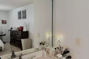 10017 W Okeechobee Rd, Hialeah Gardens, FL 33016 - Photo 25