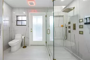 2532 SE 13th St, Pompano Beach, FL 33062 - Photo 15