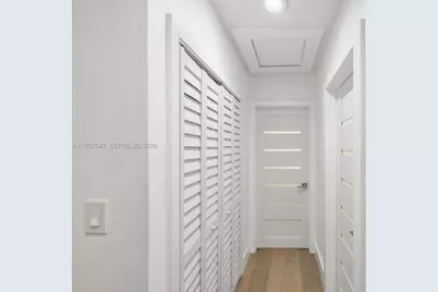 2240 Tequesta Ln, Miami, FL 33133 - Photo 23