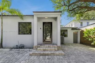 2240 Tequesta Ln, Miami, FL 33133 - Photo 9