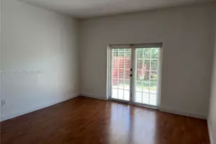 8856 NW 140th Ln, Miami Lakes, FL 33018 - Photo 3