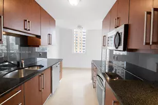 901 Brickell Key Blvd, Miami, FL 33131 - Photo 15