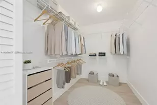 1378 SW 180th Ave, Pembroke Pines, FL 33029 - Photo 15