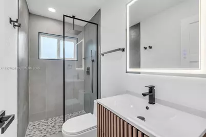 3301 N 66th Ave, Hollywood, FL 33024 - Photo 23