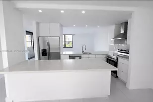 20441 NE 30th Ave, Aventura, FL 33180 - Photo 3