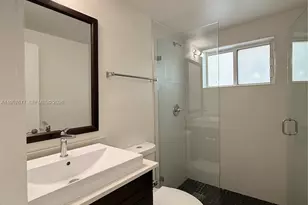 10001 W Bay Harbor Dr, Bay Harbor Islands, FL 33154 - Photo 15
