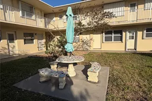 1301 N 12th Ct, Hollywood, FL 33019 - Photo 1