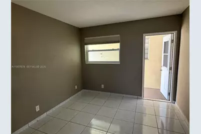 1301 N 12th Ct #4B, Hollywood, FL 33019 - Photo 3