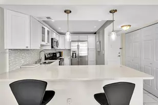 3675 N Country Club Dr, Aventura, FL 33180 - Photo 9