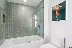 159 NE 6th St, Miami, FL 33132 - Photo 13