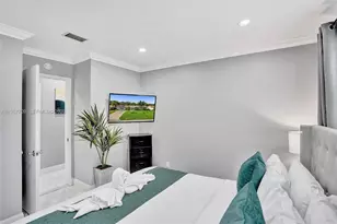 1005 SE 9th Ave, Deerfield Beach, FL 33441 - Photo 35