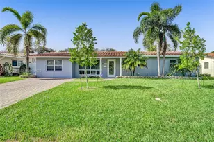 1005 SE 9th Ave, Deerfield Beach, FL 33441 - Photo 1