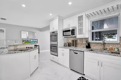 1005 SE 9th Ave, Deerfield Beach, FL 33441 - Photo 19