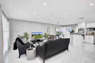 1005 SE 9th Ave, Deerfield Beach, FL 33441 - Photo 9