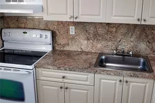 10820 SW 200th Dr, Cutler Bay, FL 33157 - Photo 3