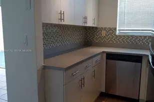 1975 NE 135th St, North Miami, FL 33181 - Photo 7