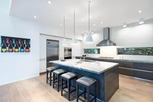 335 W 46th St, Miami Beach, FL 33140 - Photo 7