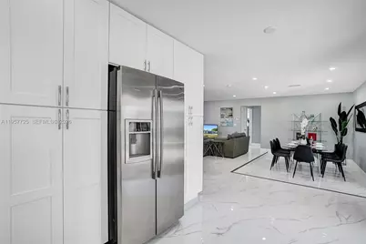 477 SE 17th Ter, Deerfield Beach, FL 33441 - Photo 17