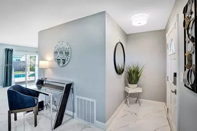 477 SE 17th Ter, Deerfield Beach, FL 33441 - Photo 5