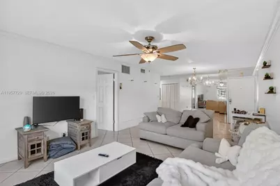 9 NE 19th Ct #104C, Wilton Manors, FL 33305 - Photo 5