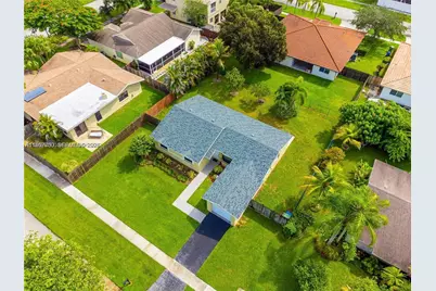 568 SW 169th Ter #568, Weston, FL 33326 - Photo 3